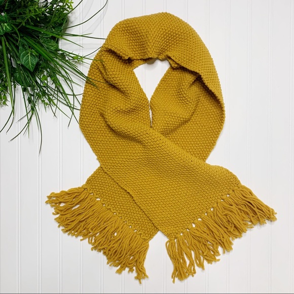 Accessories - Vintage Yellow Knitted Scarf